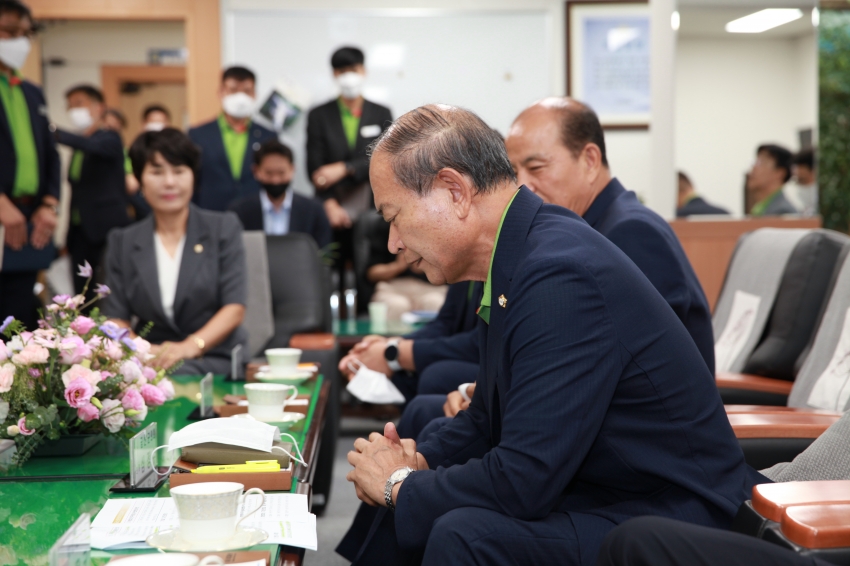 김태흠 도지사 금산군의회 방문 기념_4