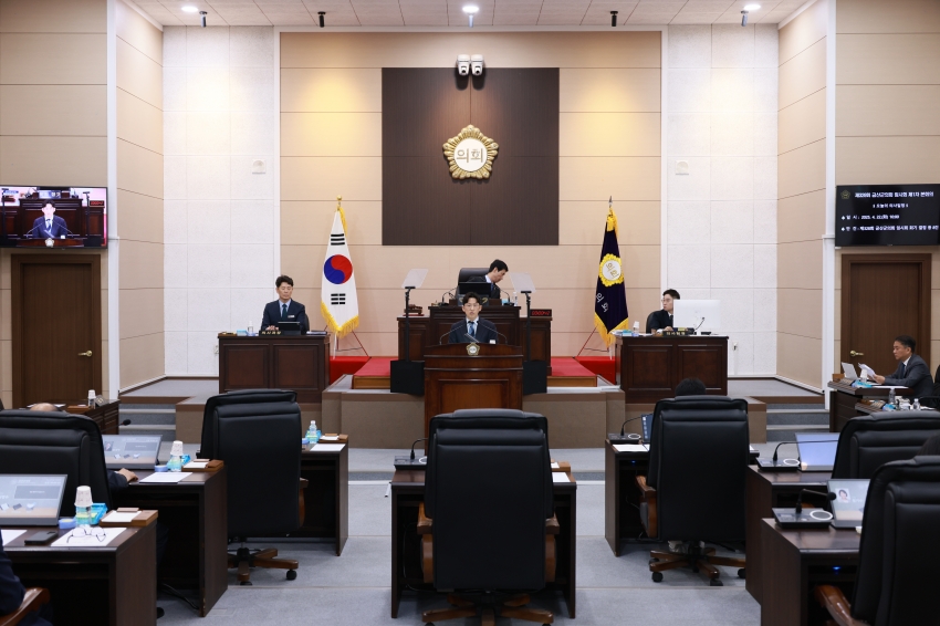 제328회 임시회 개회_3