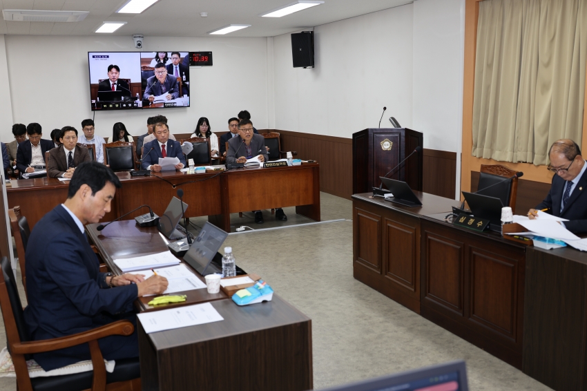 제332회 금산군의회 임시회 1일차_4