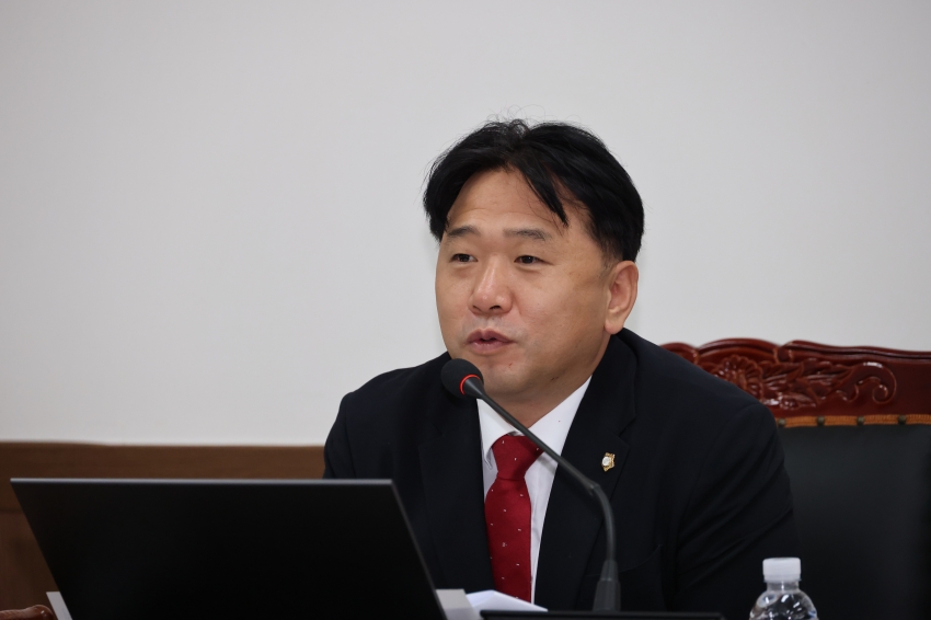 제332회 금산군의회 임시회 1일차_9