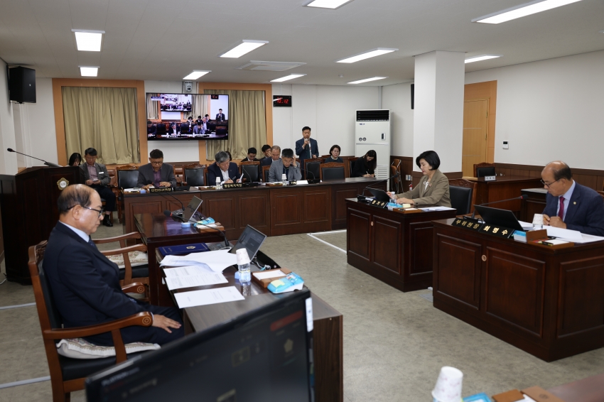 제332회 금산군의회 임시회 2일차_1