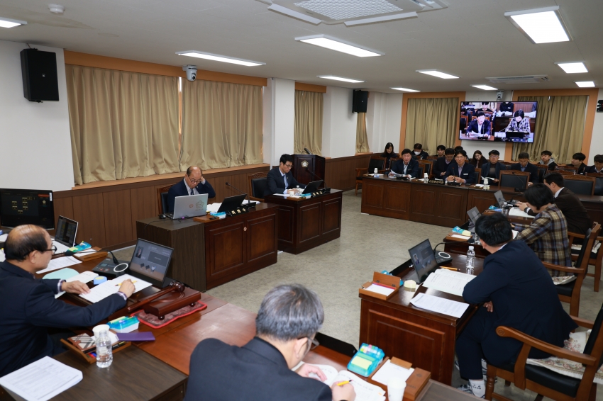 금산군의회 제333회 2차 정례회 제2차 행정사무감사특별위원회_1