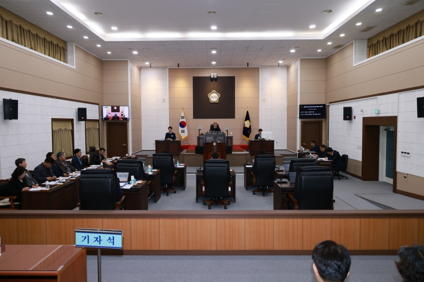 제335회 금산군의회 임시회 제2차 본회의(회기 마지막 날) _0